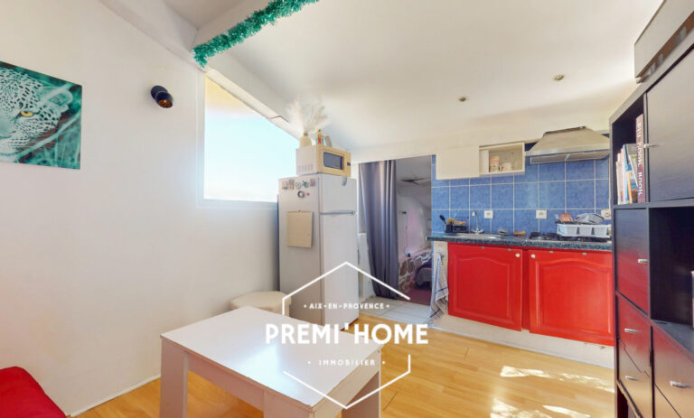 A VENDRE MAISON PISCINE + STUDIO A MIRAMAS - Premi'home Agence immobilière Aix En Provence