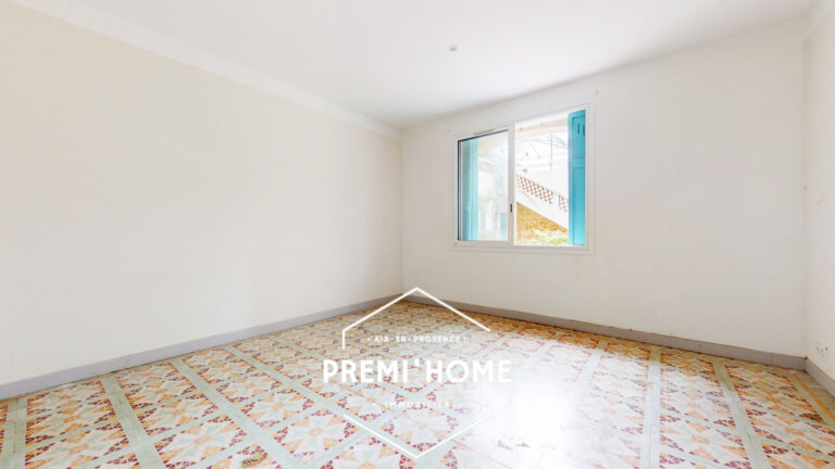 A VENDRE T2 + GARAGE MALLEMORT - Premi'home Agence immobilière Aix En Provence