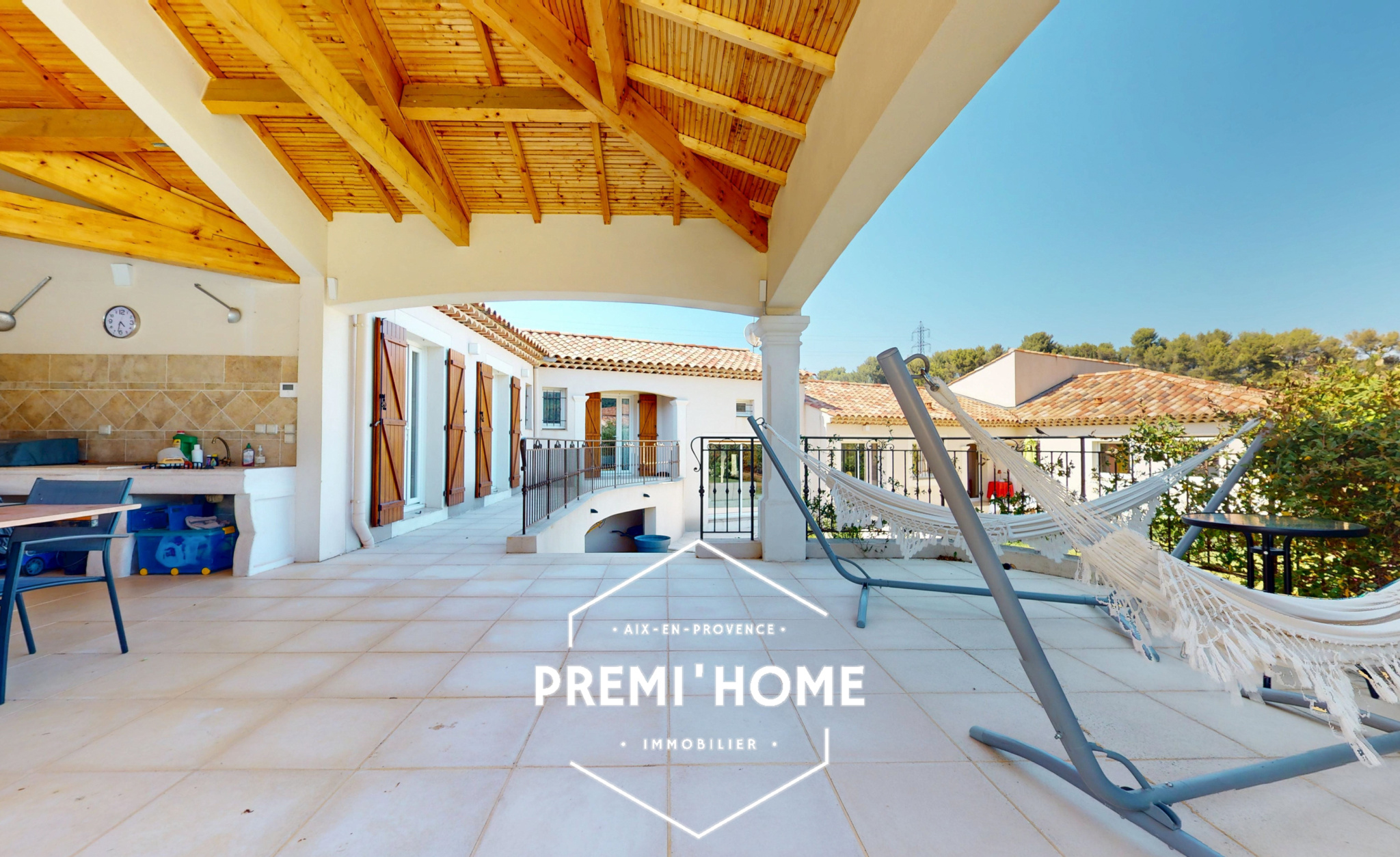 A VENDRE MAISON RECENTE 6 CHAMBRES SIMIANE COLLONGUE - Premi'home Agence immobilière Aix En Provence