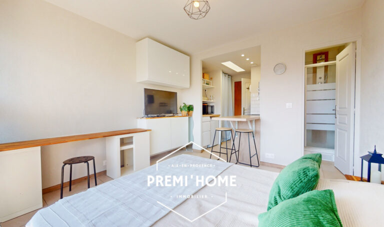 A VENDRE STUDIO RENOVE AIX EN PROVENCE GARE ROUTIERE - Premi'home Agence immobilière Aix En Provence