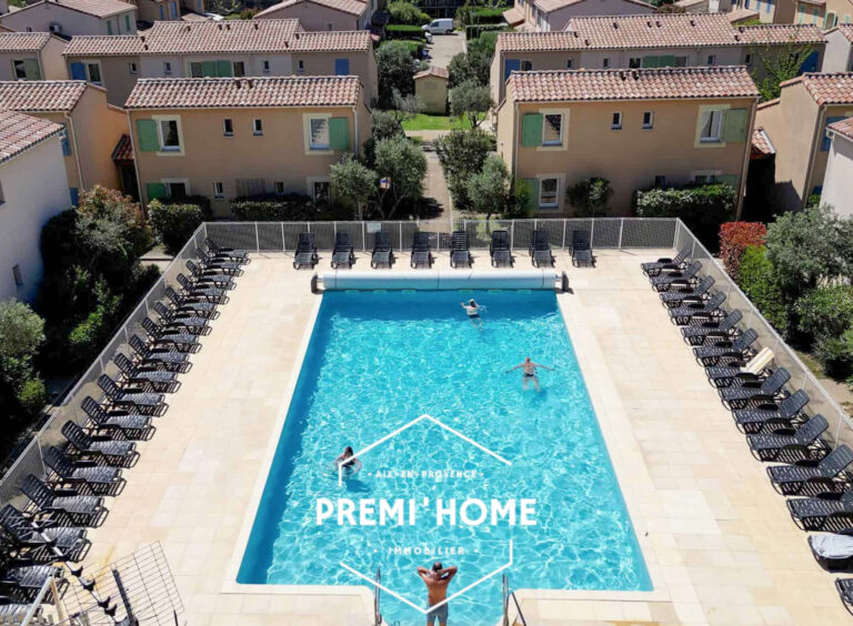 A VENDRE T2 RENOVE 33M2 MOURIÈS - Premi'home Agence immobilière Aix En Provence