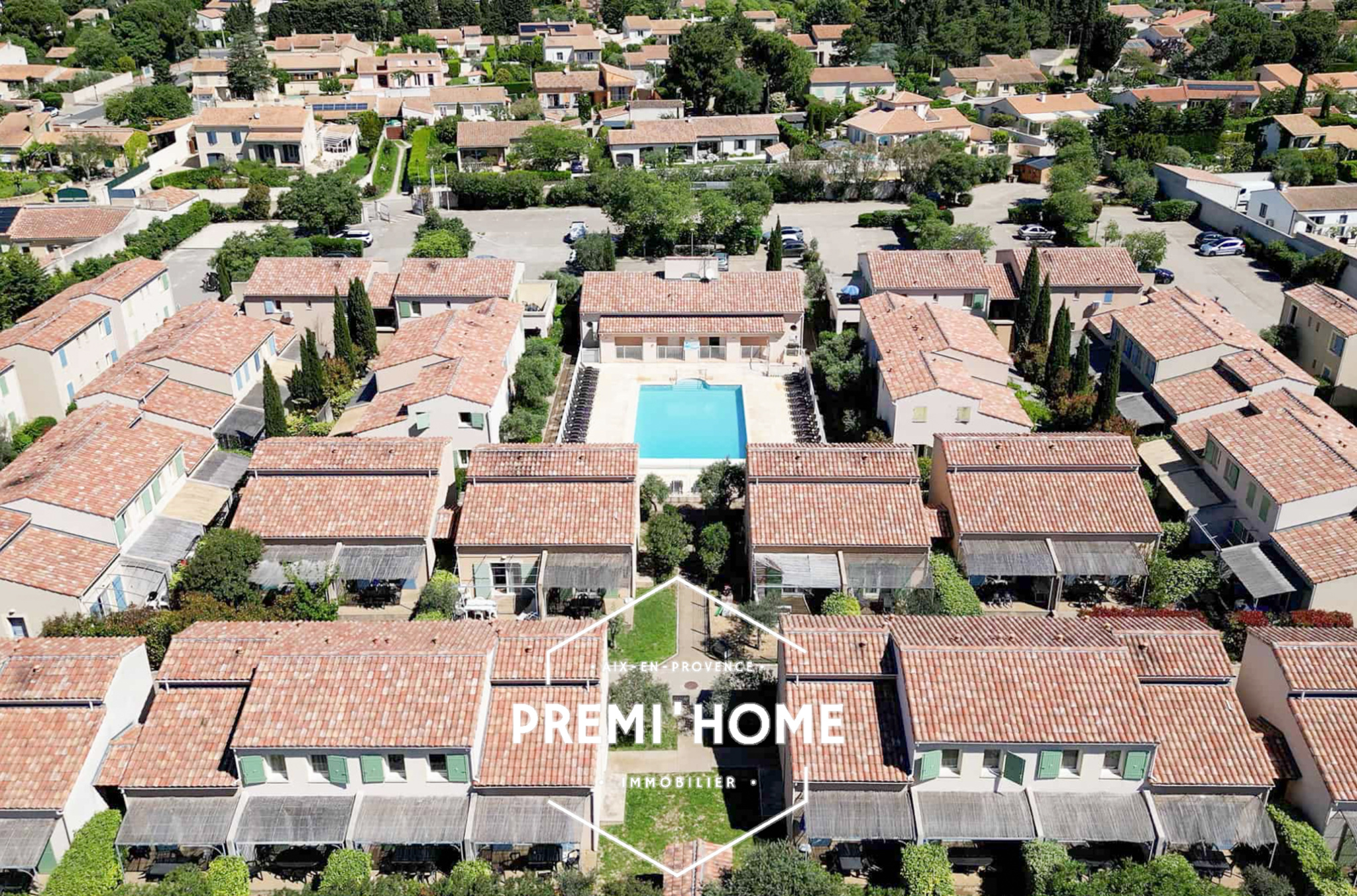 A VENDRE T2 RENOVE 33M2 MOURIÈS - Premi'home Agence immobilière Aix En Provence