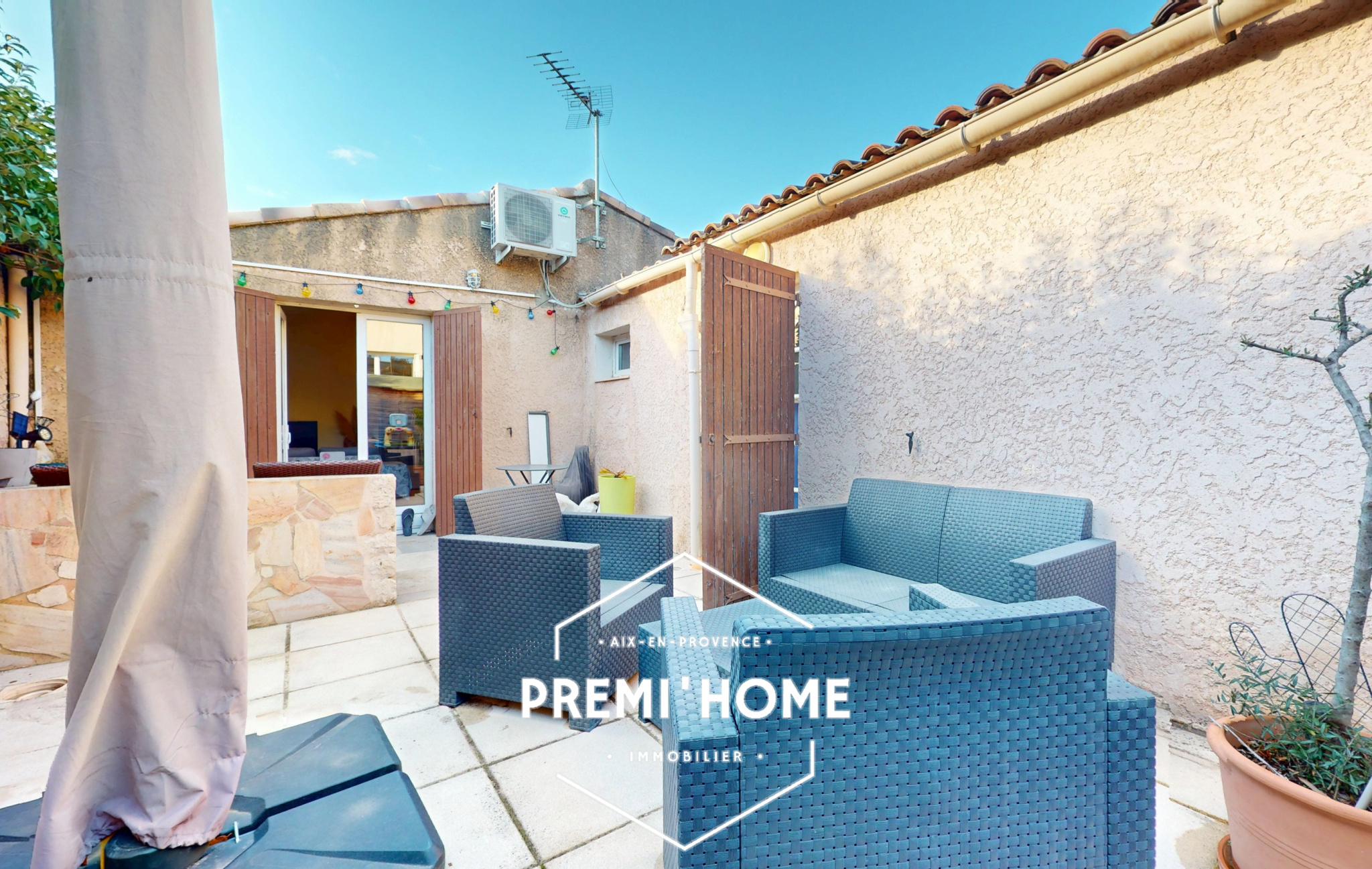 T3 REZ DE JARDIN MAISON, AVEC TERRASSE ET PARKING CENTRE LUY - Premi'home Agence immobilière Aix En Provence