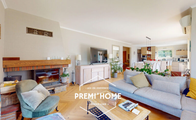 AVEC VENDRE MAISON T6 180 M2 PISCINE & GARAGE PILON BLANC A - Premi'home Agence immobilière Aix En Provence