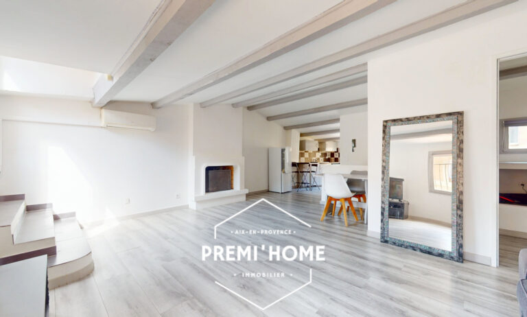 A VENDRE T1/2 AVEC TERRASSE CENTRE HISTORIQUE AIX - Premi'home Agence immobilière Aix En Provence