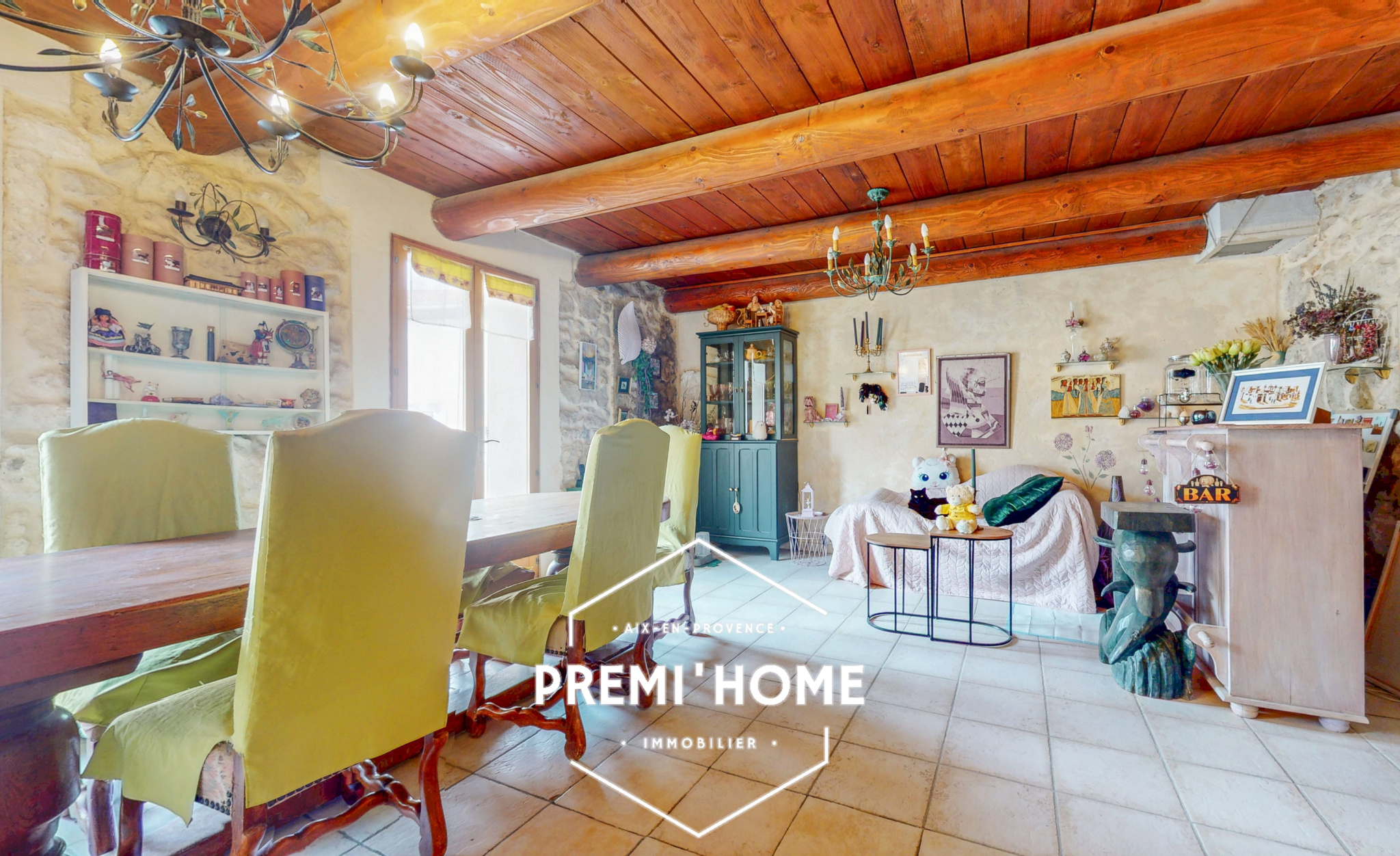 MAISON A VENDRE SENAS 4 PIÈCES EN R+2 AVEC GARAGE ET TERRASS - Premi'home Agence immobilière Aix En Provence