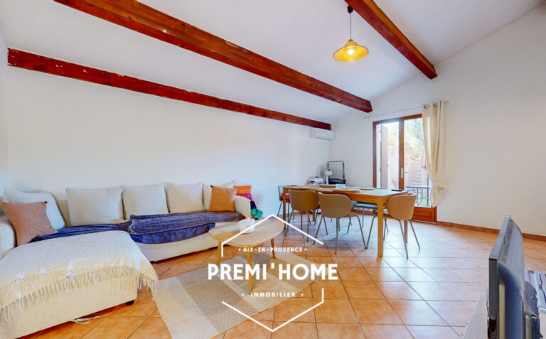 T2 REZ DE JARDIN MAISON AVEC TERRASSE ET PARKING CENTRE LUYN - Premi'home Agence immobilière Aix En Provence
