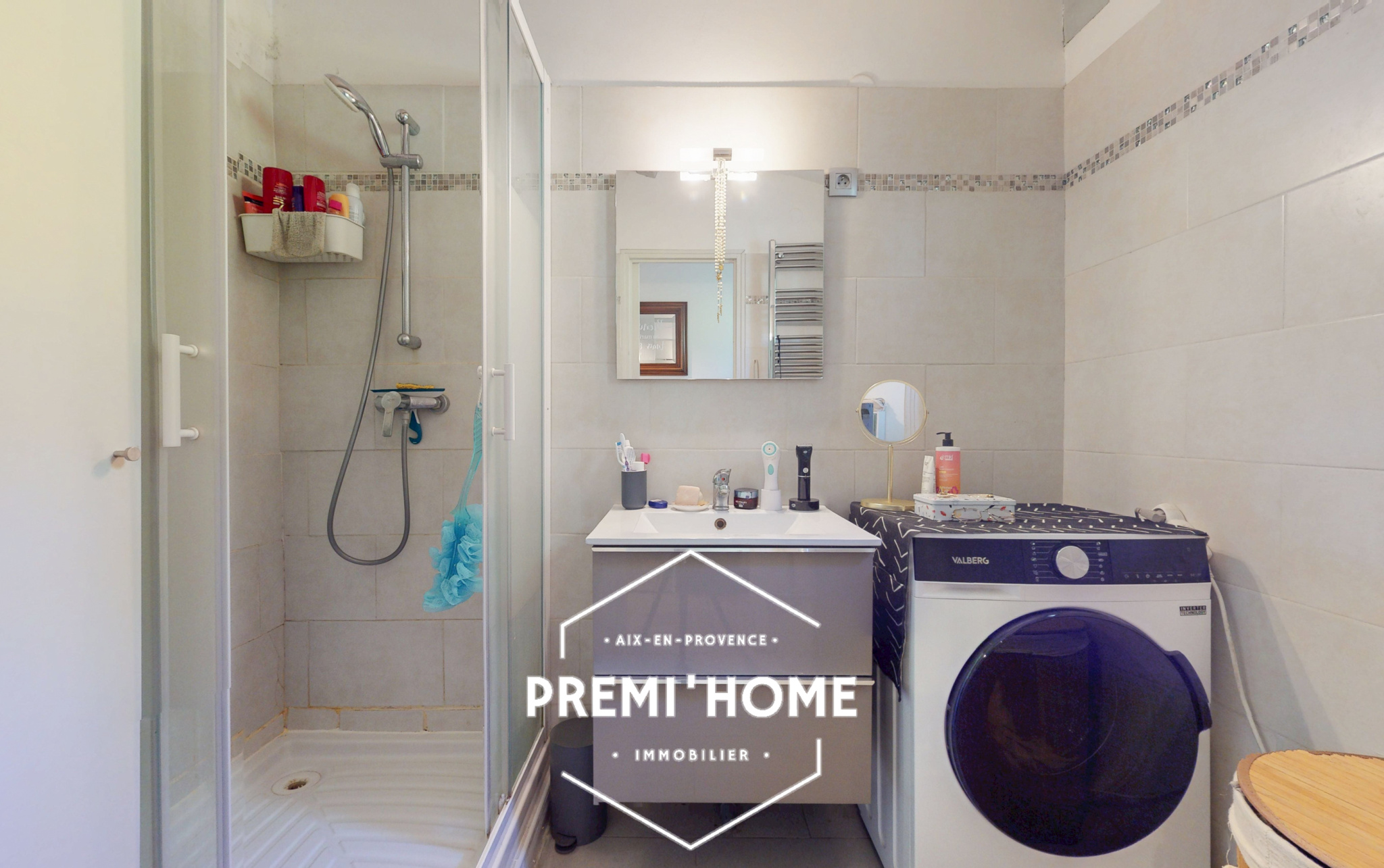 T3 REZ DE JARDIN MAISON, AVEC TERRASSE ET PARKING CENTRE LUY - Premi'home Agence immobilière Aix En Provence