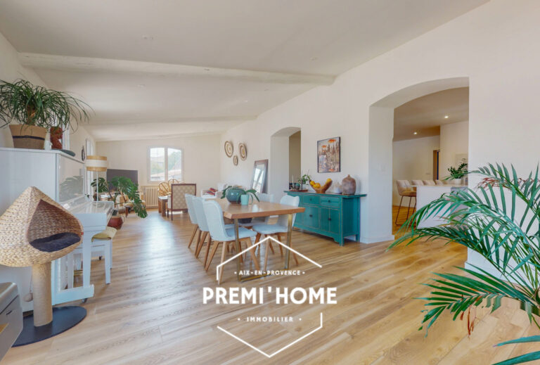 A VENDRE T4 RENOVE AVEC TERRASSE DE 130m2 ET GARAGE AIX LES - Premi'home Agence immobilière Aix En Provence