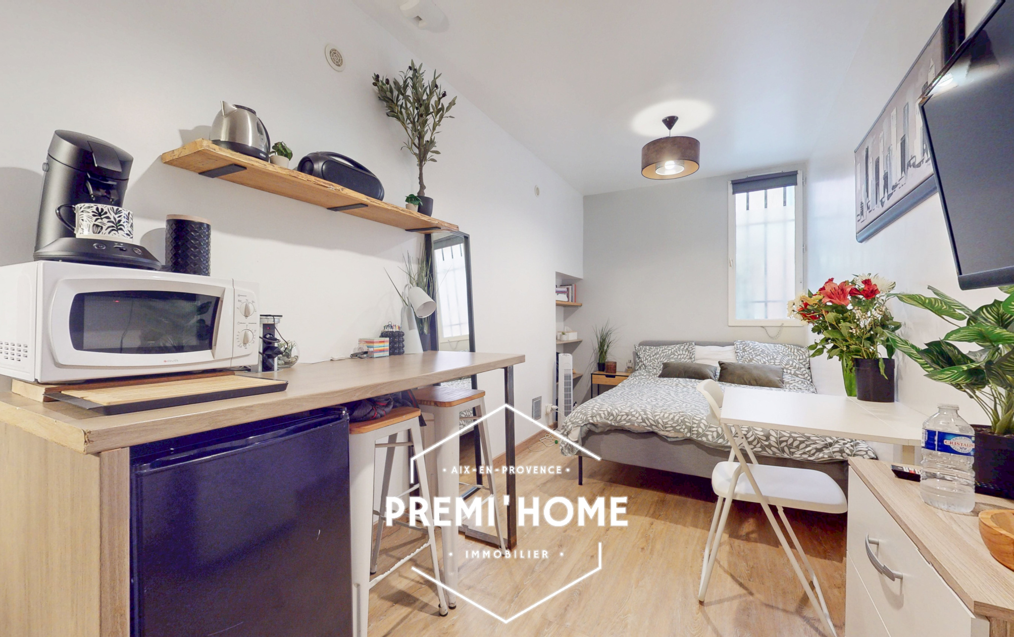 A VENDRE STUDIO RENOVE RDC AIX TANNEURS - Premi'home Agence immobilière Aix En Provence
