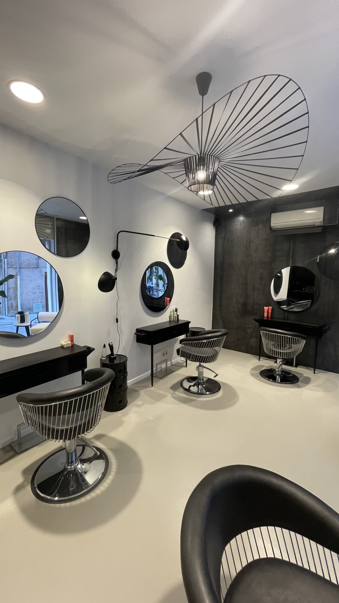 A VENDRE DROIT AU BAIL 67m2 CENTRE HISTORIQUE AIX EN PROVENC - Premi'home Agence immobilière Aix En Provence