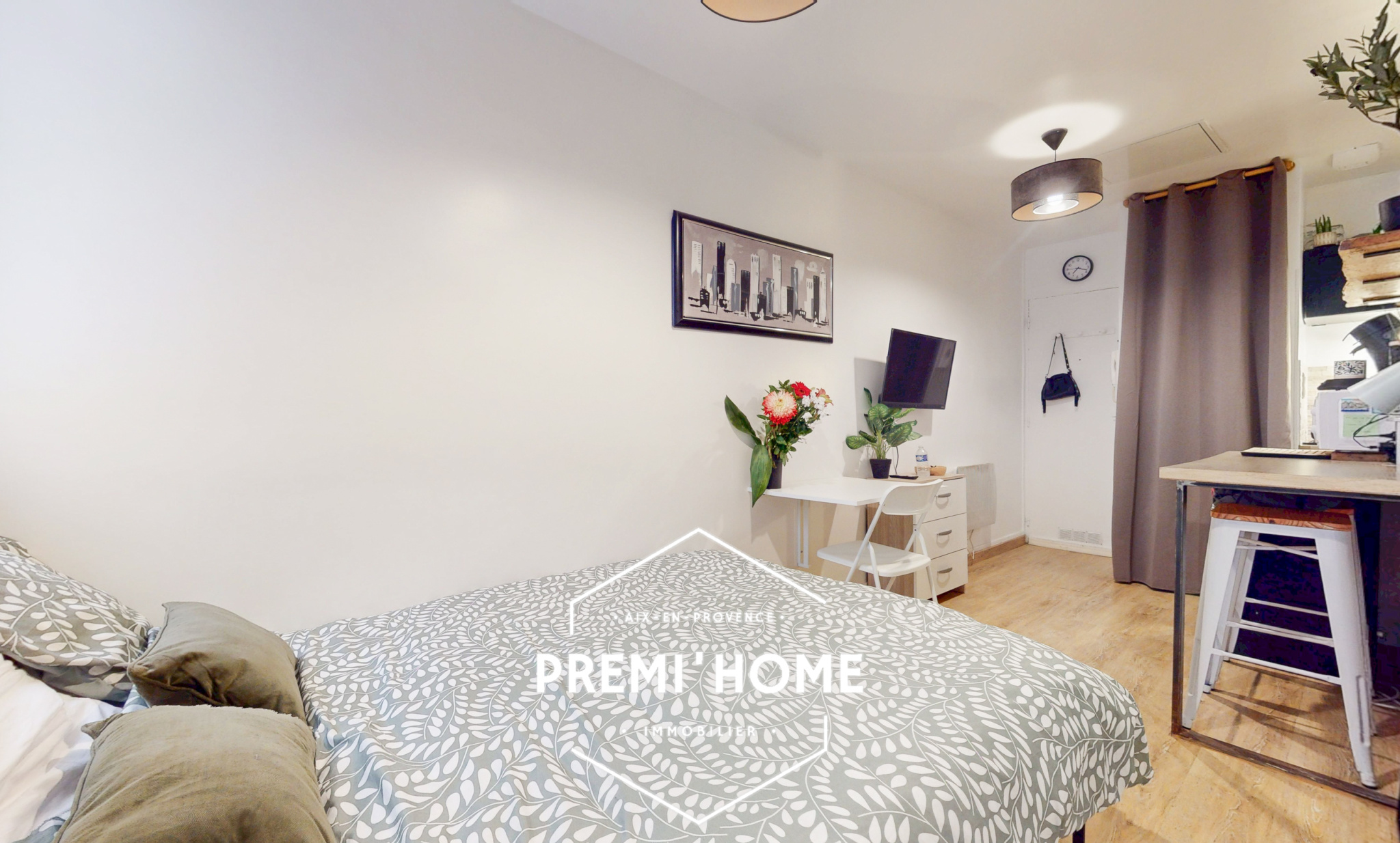 A VENDRE STUDIO RENOVE RDC AIX TANNEURS - Premi'home Agence immobilière Aix En Provence