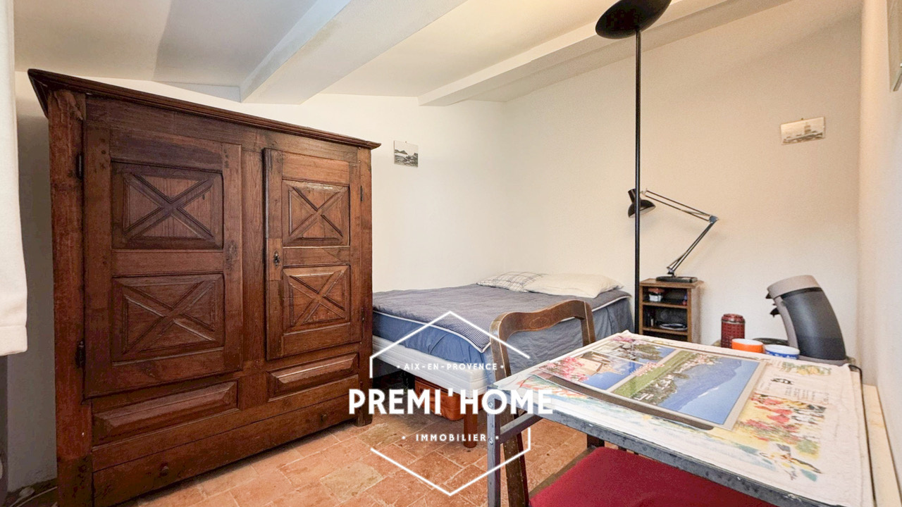 A VENDRE STUDIO CENTRE HISTORIQUE AIX EN PROVENCE - Premi'home Agence immobilière Aix En Provence