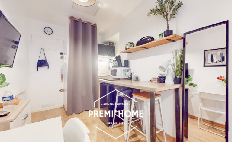 A VENDRE STUDIO RENOVE RDC AIX TANNEURS - Premi'home Agence immobilière Aix En Provence