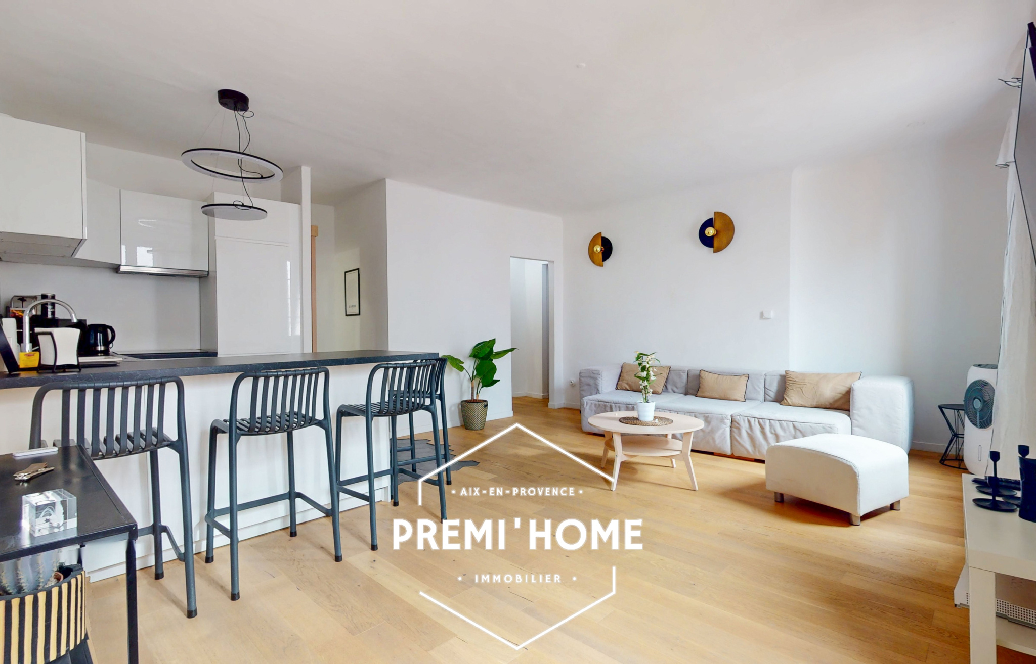 T3 RENOVE A VENDRE CENTRE HISTORIQUE AIX EN PROVENCE - Premi'home Agence immobilière Aix En Provence