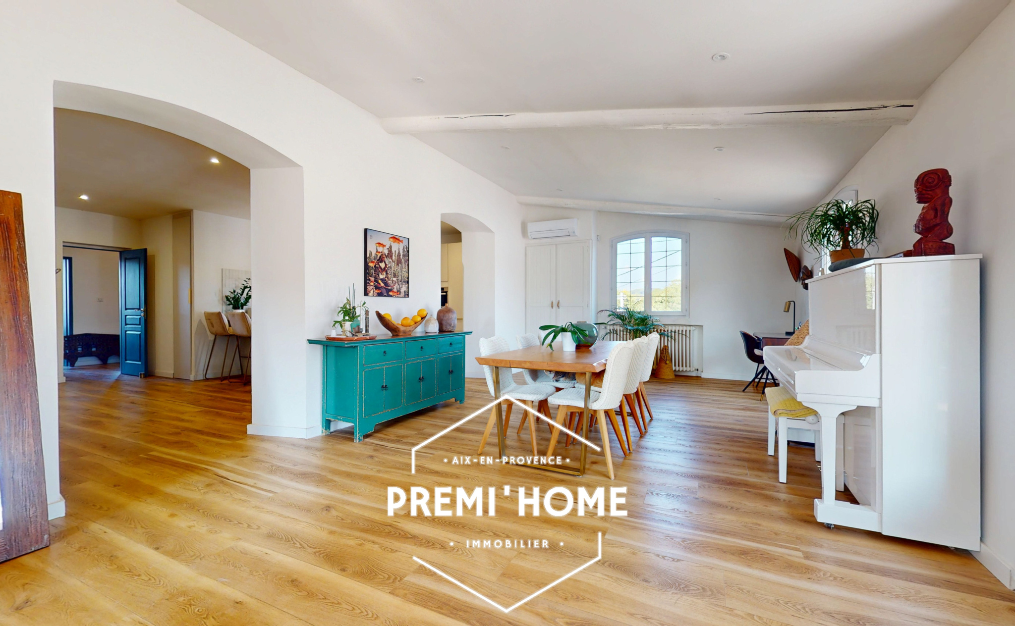 A VENDRE T4 RENOVE AVEC TERRASSE DE 130m2 ET GARAGE AIX LES - Premi'home Agence immobilière Aix En Provence