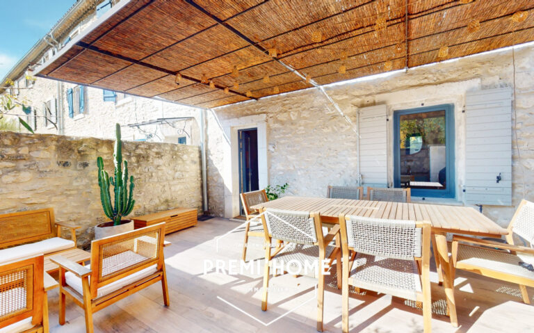4 PIÈCES 90 M2 MAISON EN R+2 AVEC TERRASSE SAINT-RÉMY DE PR - Premi'home Agence immobilière Aix En Provence