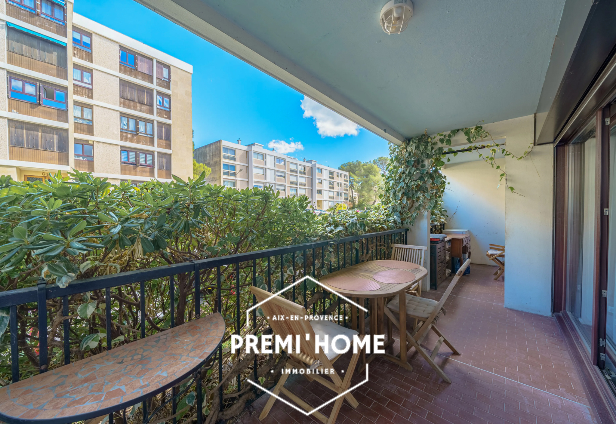 T4 AVEC TERRASSE A VENDRE A AIX EN PROVENCE - Premi'home Agence immobilière Aix En Provence