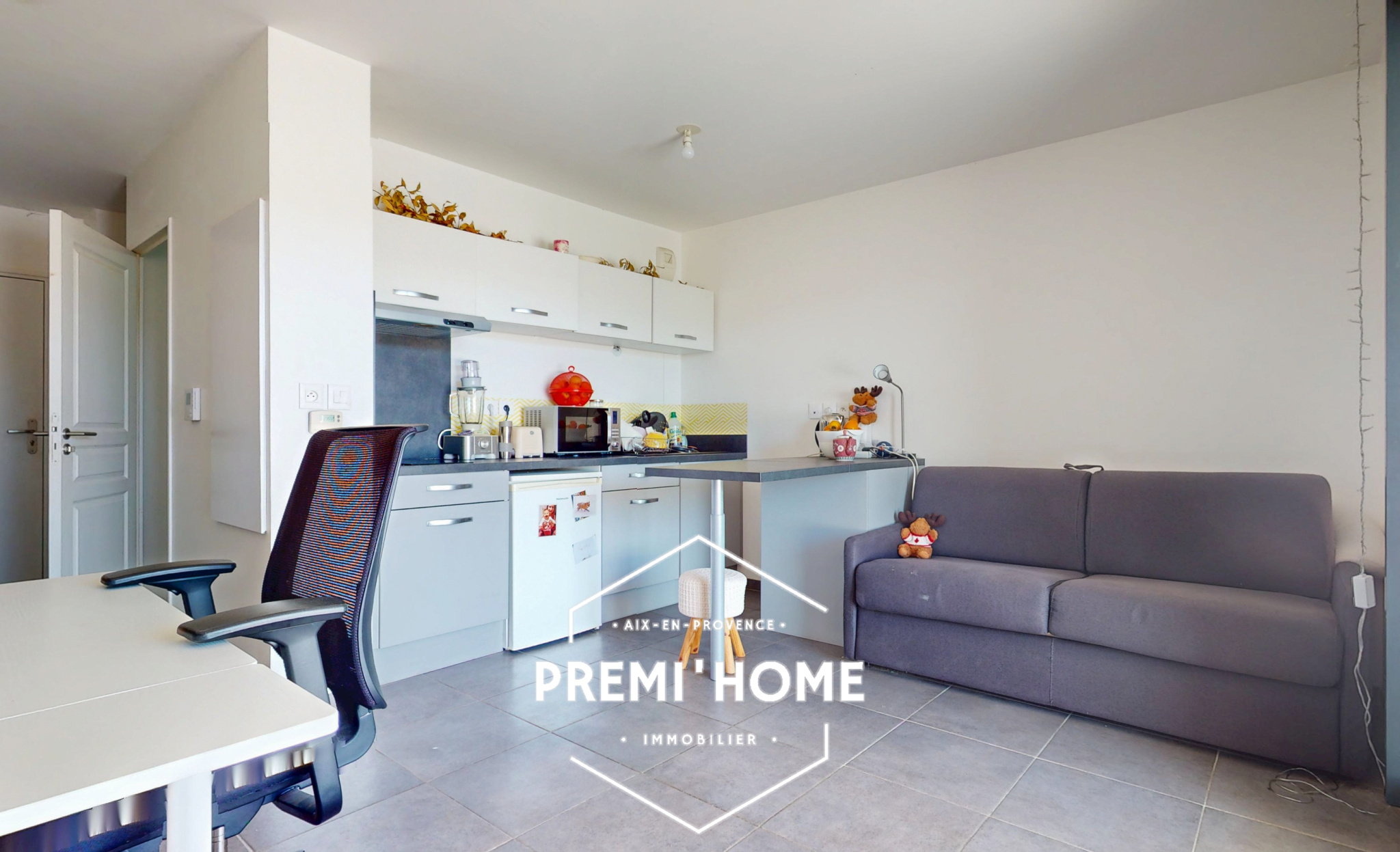 A VENDRE STUDIO AIX SUD NATIVITE AVEC TERRASSE - Premi'home Agence immobilière Aix En Provence