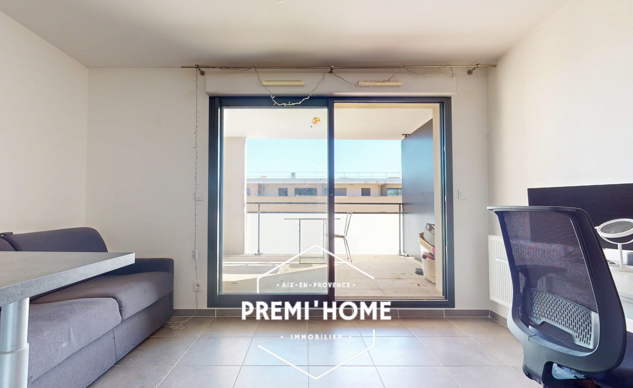 A VENDRE STUDIO AIX SUD NATIVITE AVEC TERRASSE - Premi'home Agence immobilière Aix En Provence