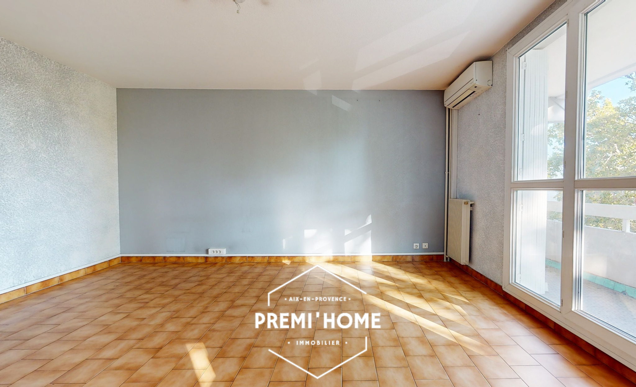 T3/4 A RENOVER PROCHE PASINO - Premi'home Agence immobilière Aix En Provence