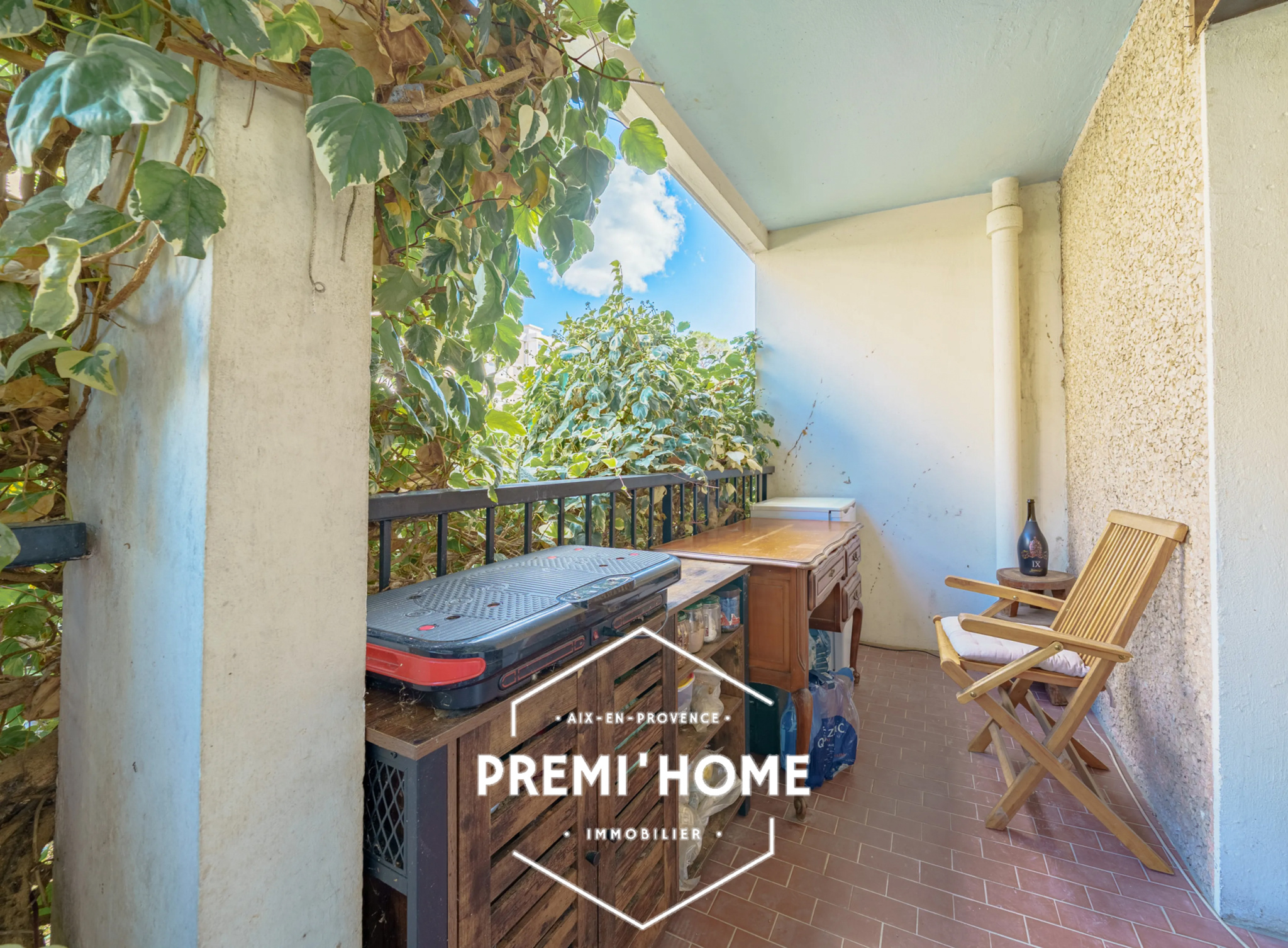 T4 AVEC TERRASSE A VENDRE A AIX EN PROVENCE - Premi'home Agence immobilière Aix En Provence