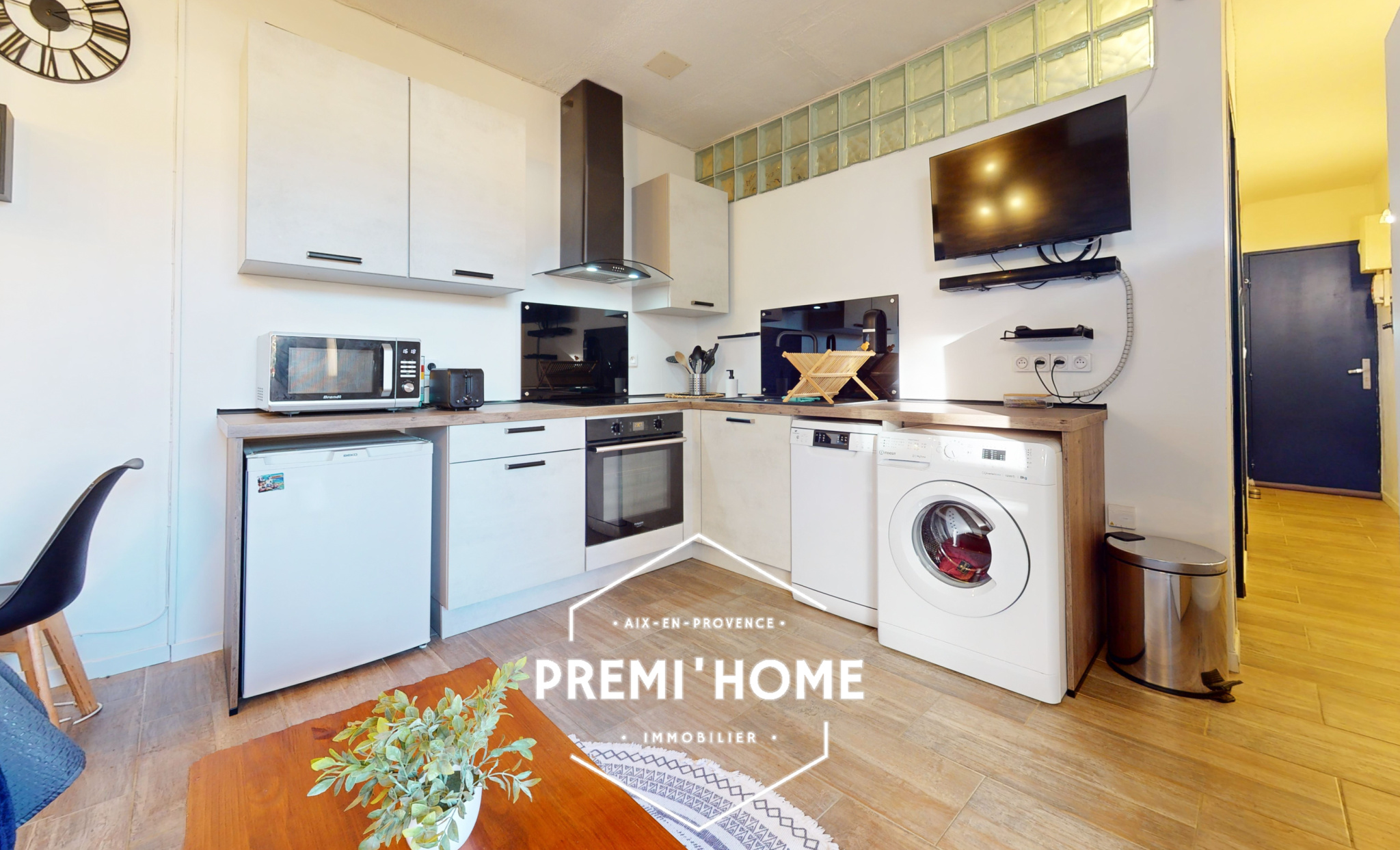 T2 AVEC TERRASSE DE 40m2 AIX SUD A VENDRE - Premi'home Agence immobilière Aix En Provence