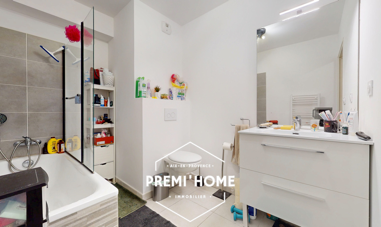 Appartement T2 récent avec loggia   Quartier Pont de l&rsquo;Arc - Premi'home Agence immobilière Aix En Provence