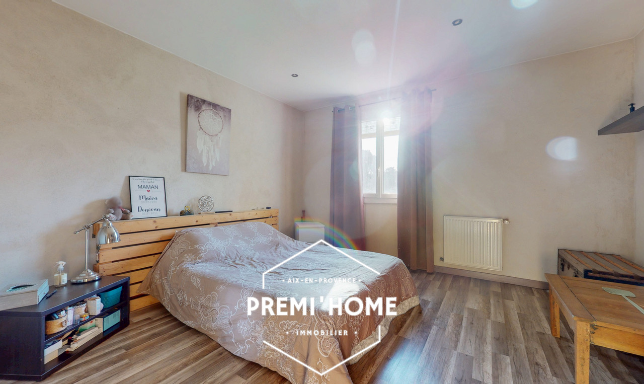 5 PIÈCES 128 M2 MAISON PLAIN PIED PISCINE ET GARAGE AUREILLE - Premi'home Agence immobilière Aix En Provence