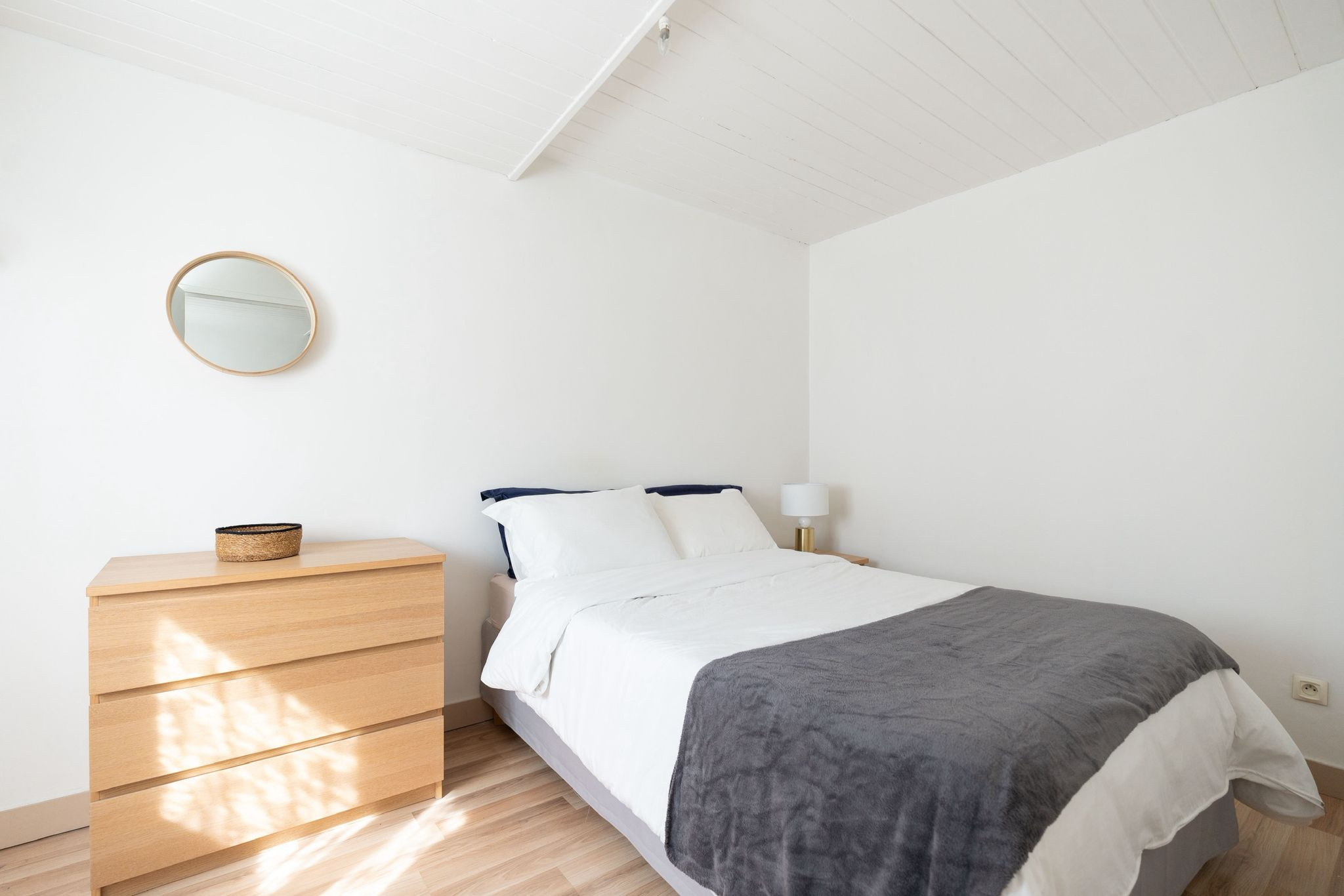 RARE A LA VENTE – APPARTEMENT DE TYPE 2 – MARSEILLE – VIEUX - Premi'home Agence immobilière Aix En Provence