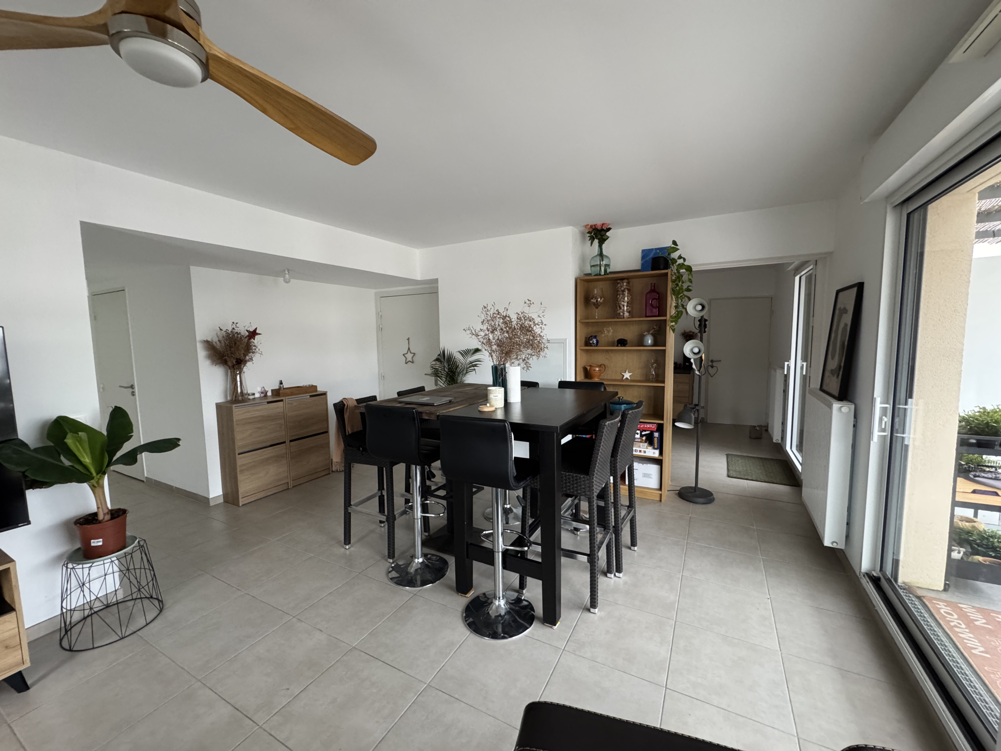 APPARTEMENT DE STANDING – T4 de 99m2 avec terrasse de 150 m2 - Premi'home Agence immobilière Aix En Provence