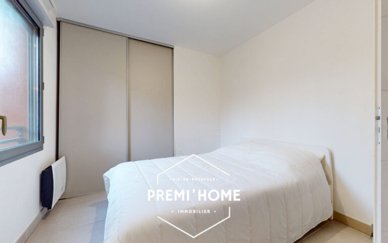 A vendre T2 49 m2 rez de jardin avec terrasse jardin et box - Premi'home Agence immobilière Aix En Provence