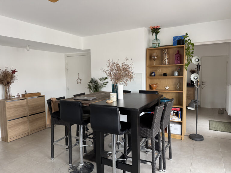 APPARTEMENT DE STANDING – T4 de 99m2 avec terrasse de 150 m2 - Premi'home Agence immobilière Aix En Provence