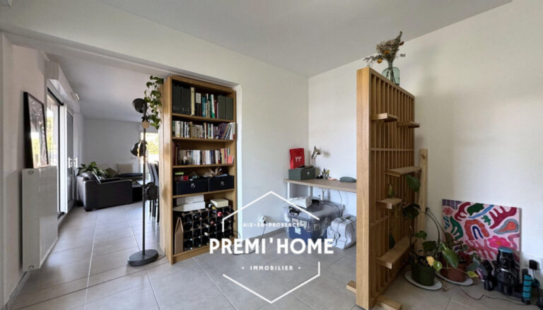 APPARTEMENT DE STANDING – T4 de 99m2 avec terrasse de 150 m2 - Premi'home Agence immobilière Aix En Provence