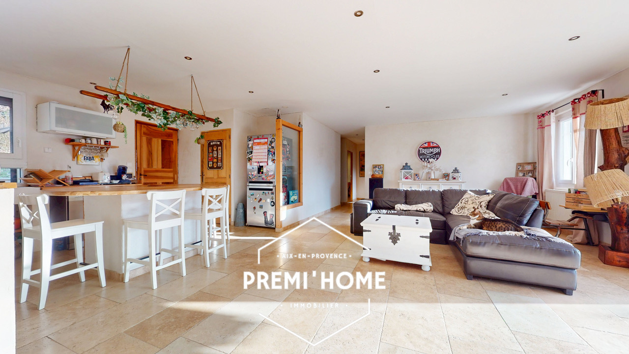 5 PIÈCES 128 M2 MAISON PLAIN PIED PISCINE ET GARAGE AUREILLE - Premi'home Agence immobilière Aix En Provence