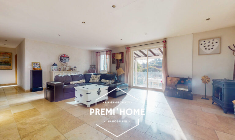 5 PIÈCES 128 M2 MAISON PLAIN PIED PISCINE ET GARAGE AUREILLE - Premi'home Agence immobilière Aix En Provence