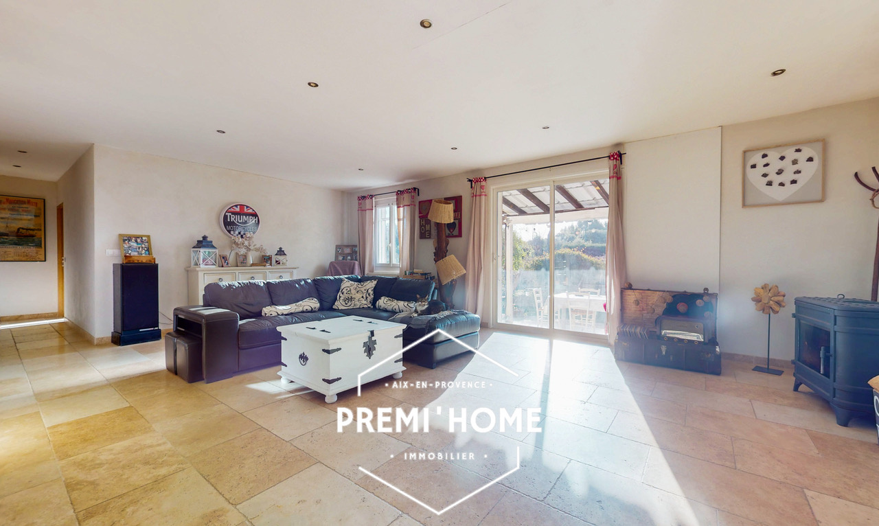 5 PIÈCES 128 M2 MAISON PLAIN PIED PISCINE ET GARAGE AUREILLE - Premi'home Agence immobilière Aix En Provence