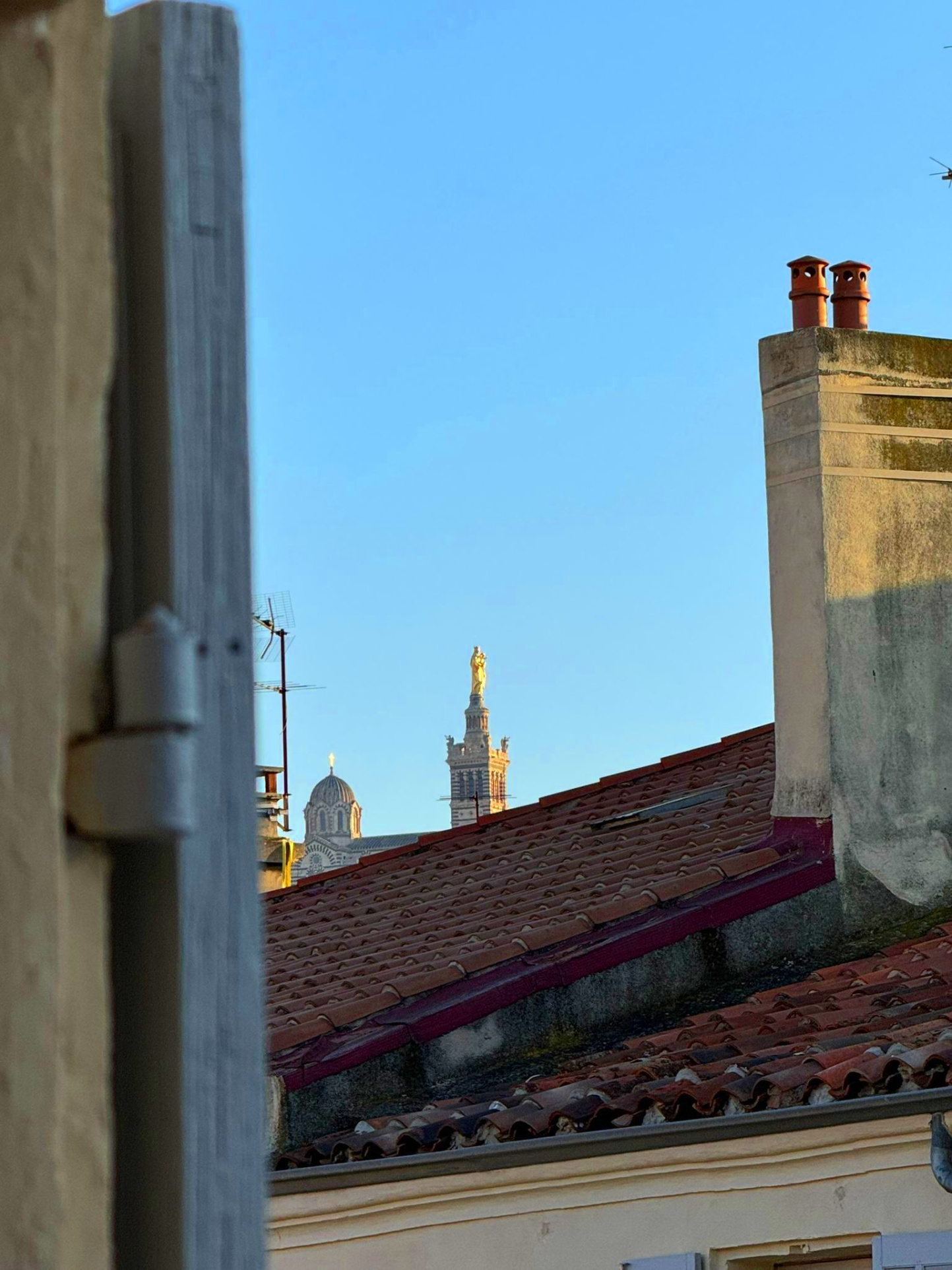 RARE A LA VENTE – APPARTEMENT DE TYPE 2 – MARSEILLE – VIEUX - Premi'home Agence immobilière Aix En Provence