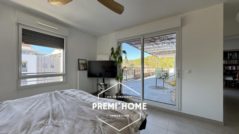 APPARTEMENT DE STANDING – T4 de 99m2 avec terrasse de 150 m2 - Premi'home Agence immobilière Aix En Provence