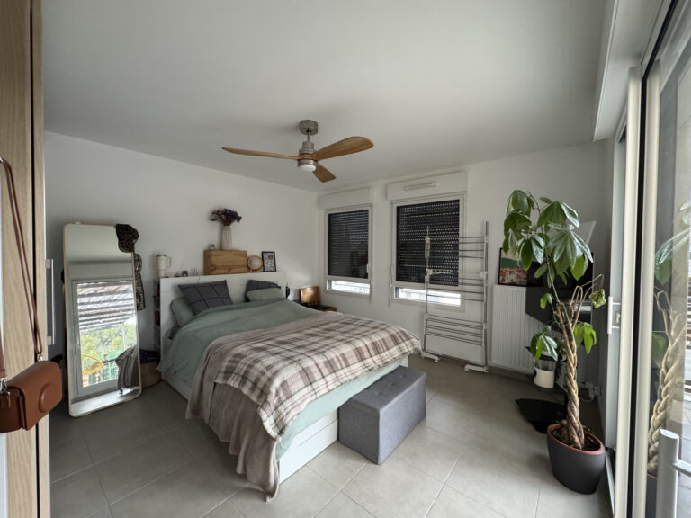 APPARTEMENT DE STANDING – T4 de 99m2 avec terrasse de 150 m2 - Premi'home Agence immobilière Aix En Provence