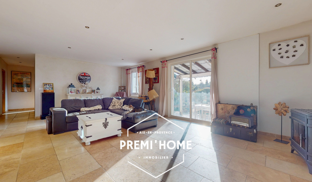 5 PIÈCES 128 M2 MAISON PLAIN PIED PISCINE ET GARAGE AUREILLE - Premi'home Agence immobilière Aix En Provence