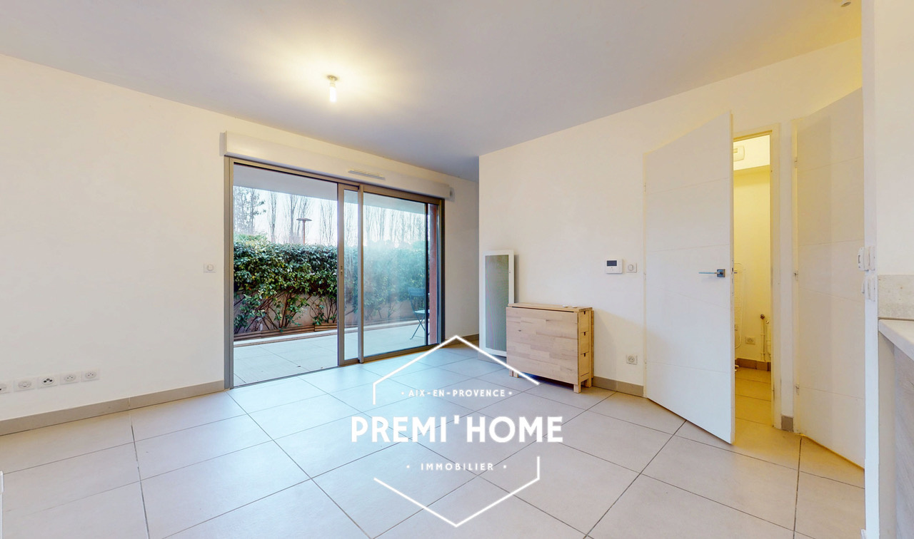 A vendre T2 49 m2 rez de jardin avec terrasse jardin et box - Premi'home Agence immobilière Aix En Provence
