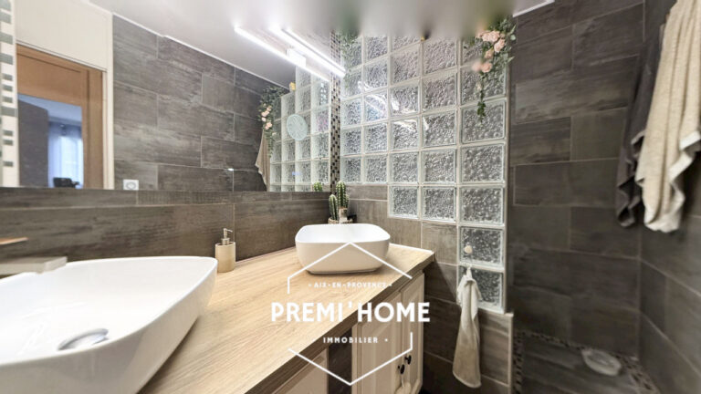 T4 refait avec balcon/loggia, parking, ascenseur   Aix-en-Pr - Premi'home Agence immobilière Aix En Provence