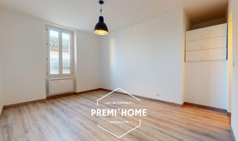 Appartement T3 en duplex avec stationnement   Rousset (13790 - Premi'home Agence immobilière Aix En Provence