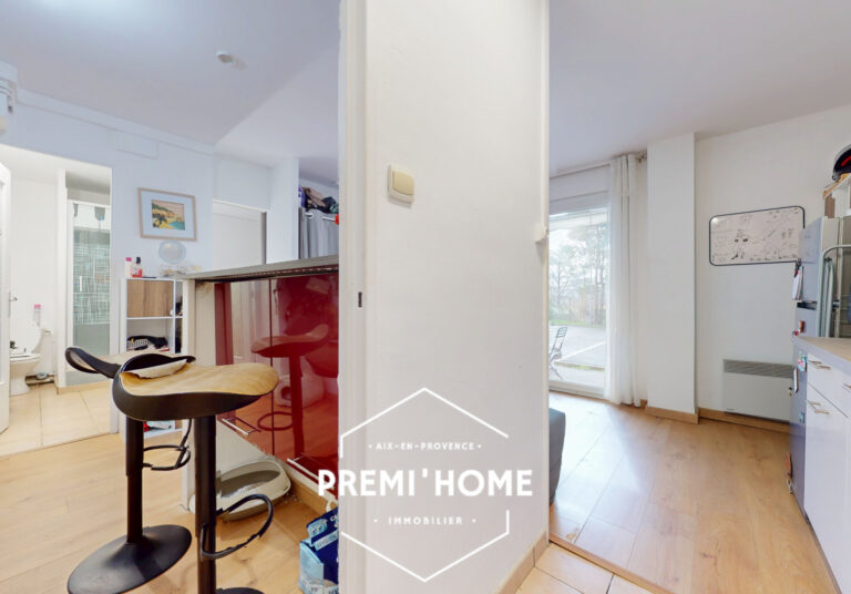 T2 RENOVE ET LOUE – AIX NORD - Premi'home Agence immobilière Aix En Provence