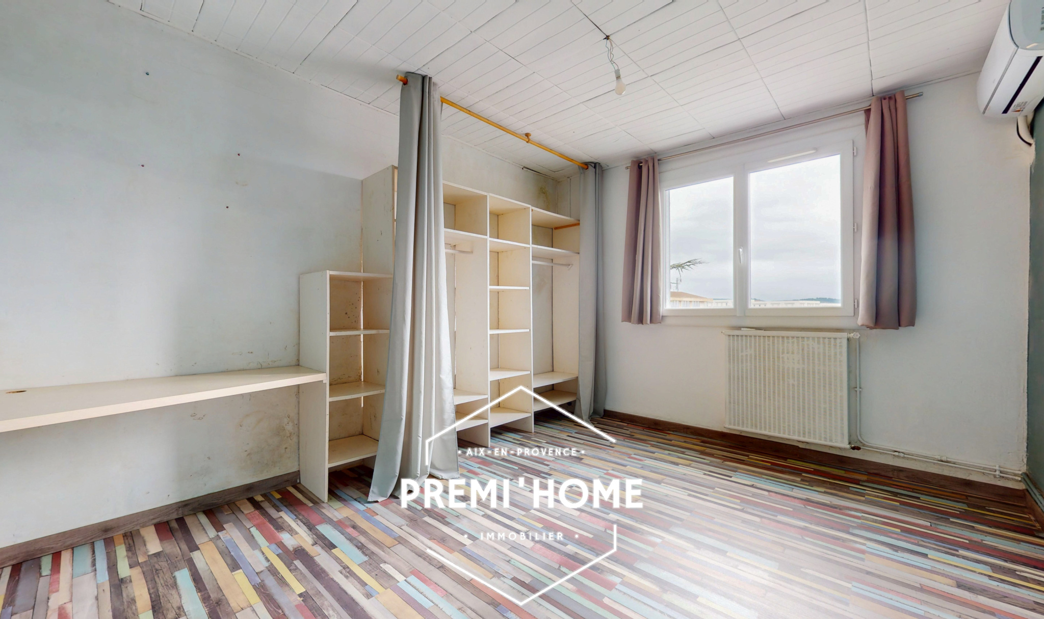 T3 A RAFRAICHIR DENIER ETAGE - Premi'home Agence immobilière Aix En Provence