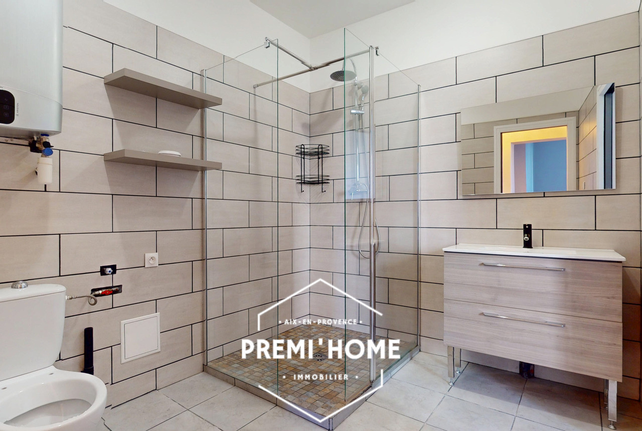 Appartement T3 en duplex avec stationnement   Rousset (13790 - Premi'home Agence immobilière Aix En Provence