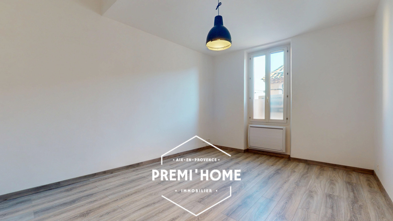 Appartement T3 en duplex avec stationnement   Rousset (13790 - Premi'home Agence immobilière Aix En Provence