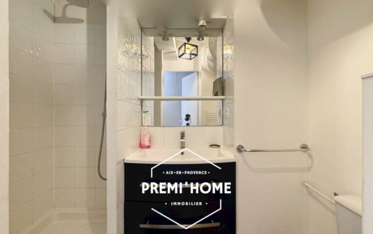 STUDIO MEUBLÉ LIBRE   IDÉAL INVESTISSEUR / AIRBNB   LE THOLO - Premi'home Agence immobilière Aix En Provence