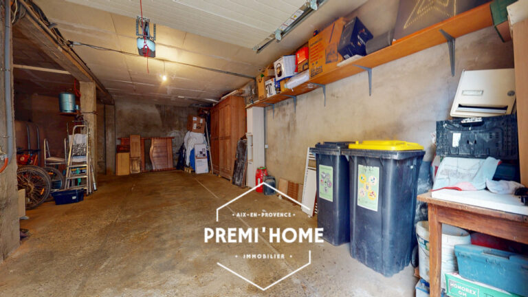 A VENDRE MAISON T4 + T2 AVEC TERRASSE & GARAGE A AUREILLE - Premi'home Agence immobilière Aix En Provence